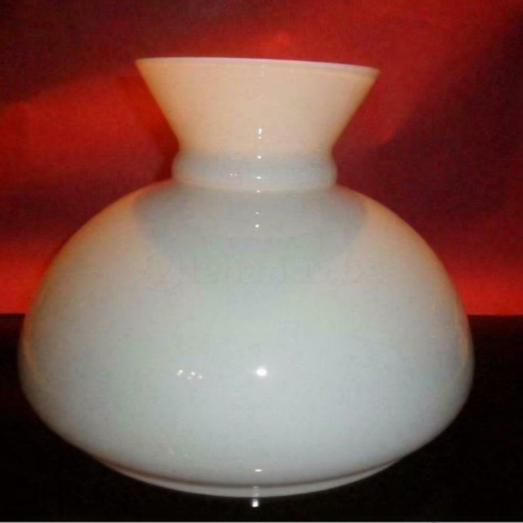 Witte opaline lampenkap retro model, Huis en Inrichting, Lampen | Lampenkappen, Wit, Ophalen of Verzenden
