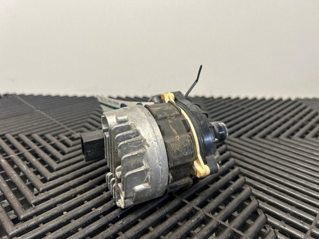 EXTRA EAU POMPE Opel Meriva (A) (|A2C13846400|), Opel, Utilisé, Continental AG, Continental-Plaza 1
30175  Hannover, DE