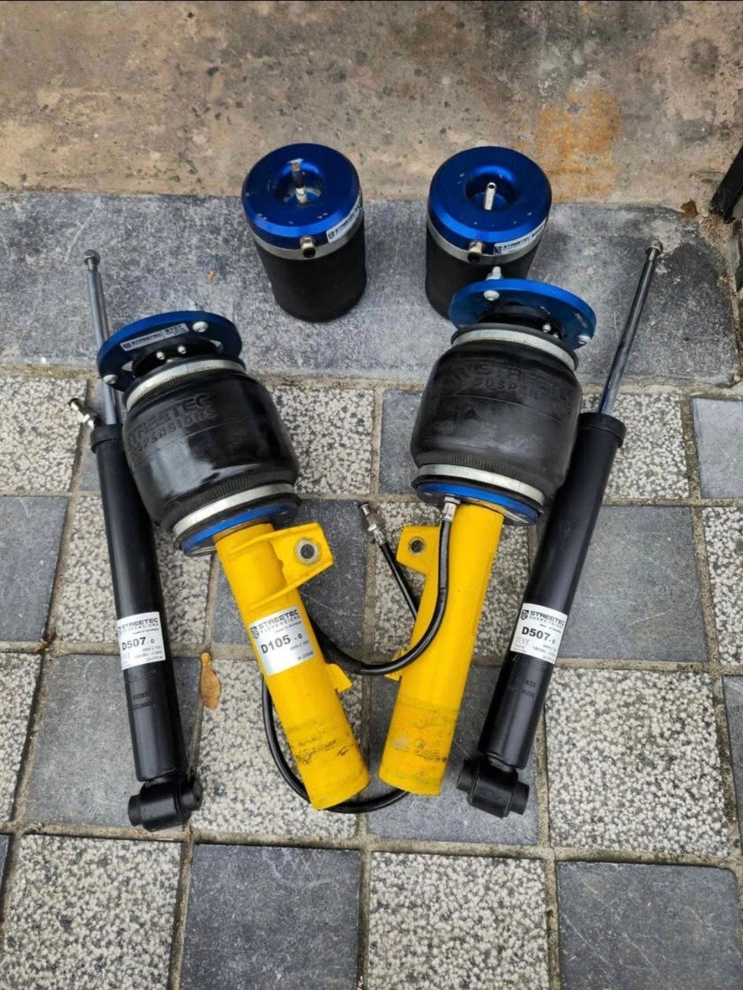Bilstein airride schokdemperset voor MQB-platform (golf), Auto-onderdelen, Ophalen, Seat