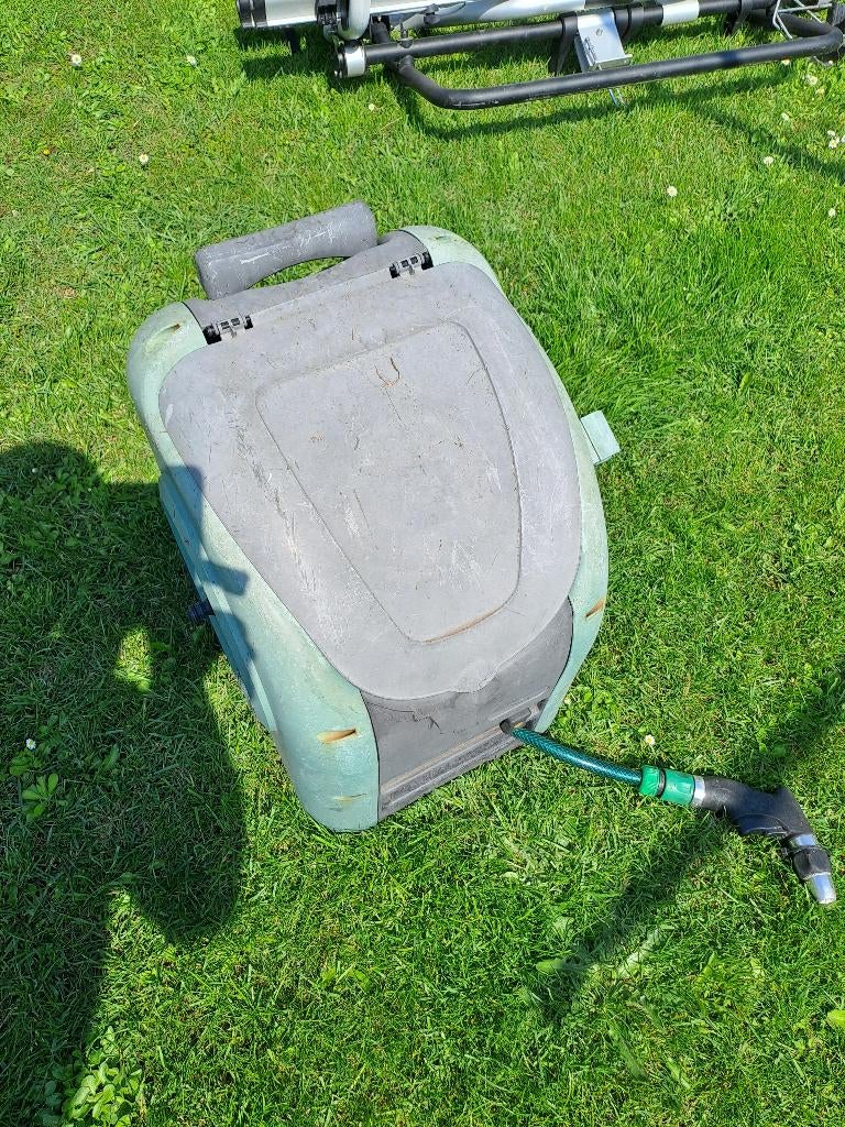 tuinhaspel met slang en spuitstuk, Ophalen, Gebruikt, Tuinslanghaspel