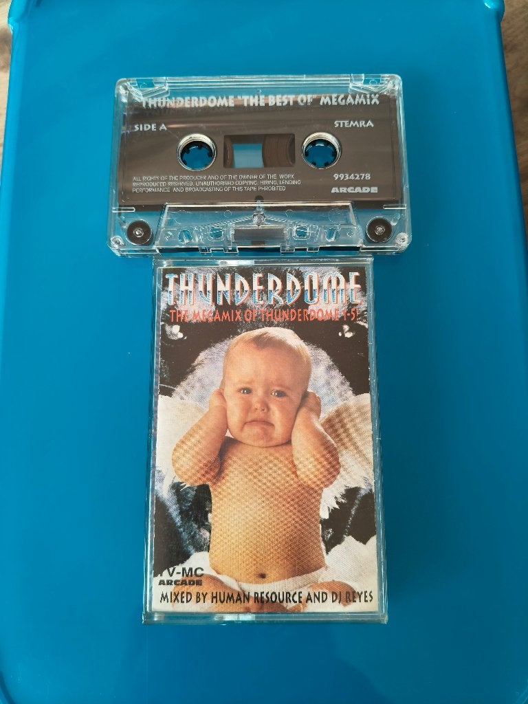 Cassette Thunderdome The Best Of The Megamix + 1-5!, CD & DVD, Cassettes audio, Comme neuf, Originale, 1 cassette audio, Enlèvement ou Envoi