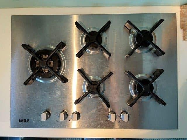Kookplaat GAS Zanussi, Enlèvement, Utilisé, Gaz, 5 zones de cuisson ou plus