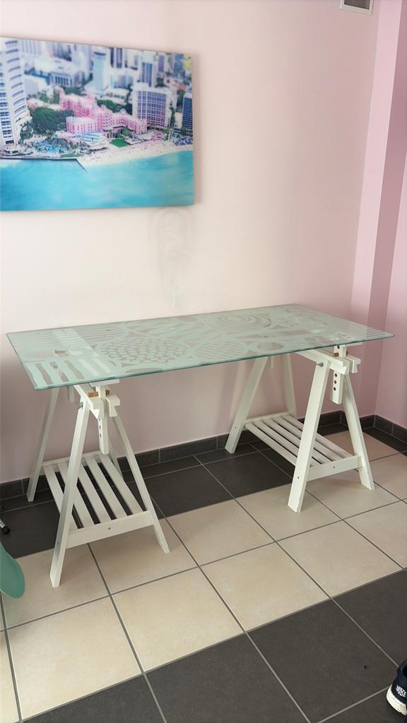 Bureau, 72 cm, Enlèvement, IKEA, Verre