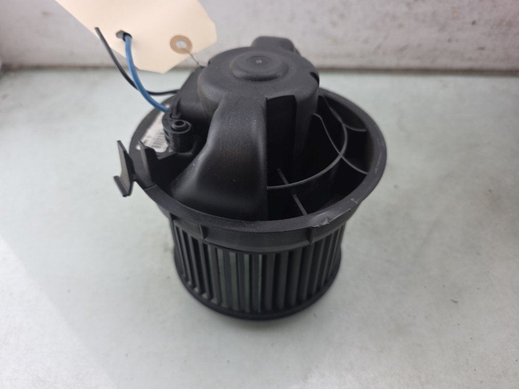 KACHEL VENTILATORMOTOR Toyota Aygo (B10) (01-2005/05-2014), Gebruikt, Kundenbetreuung@toyota.de, Toyota, Toyota-Allee 2
50858  Köln, DE