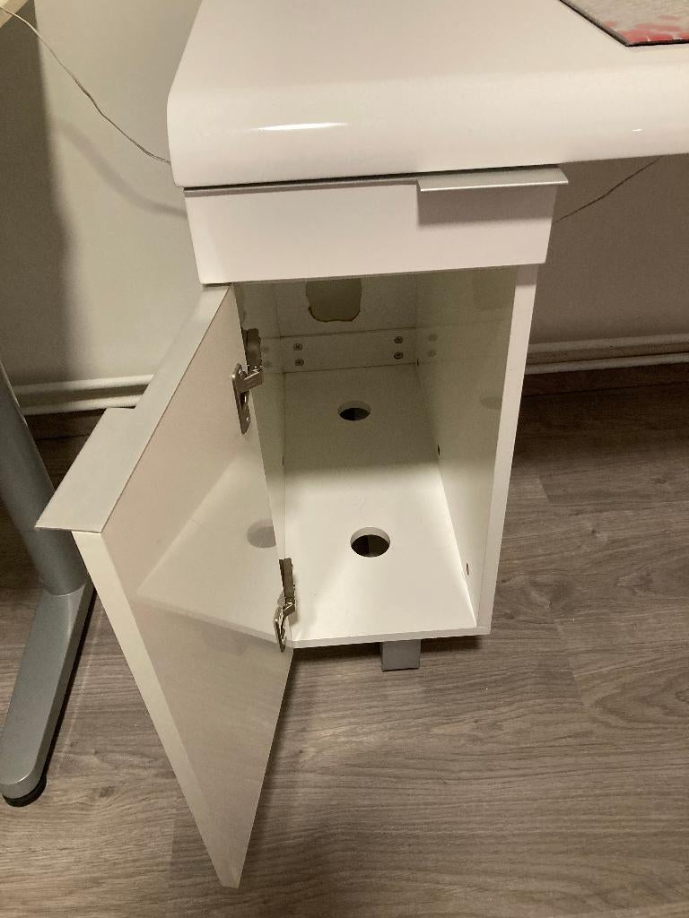 Hoogglans bureau  wit - 120 x 60 cm, Huis en Inrichting, Ophalen of Verzenden, Gebruikt