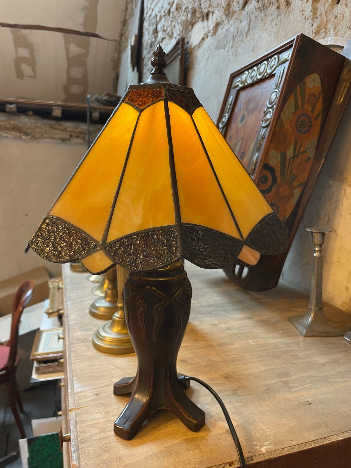 Lampe style Tiffany, verres coupés et soudés a la main, Antiquités & Art, Enlèvement