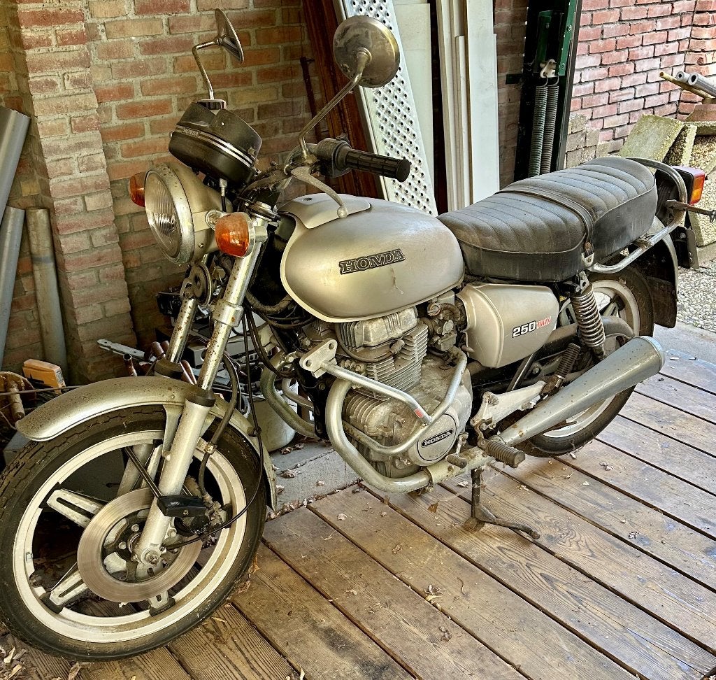 Honda CB 250T 1978 oldtimer | familiebezit | start direct |, Motoren, 250 cc, 2 cilinders, Gebruikt, Particulier