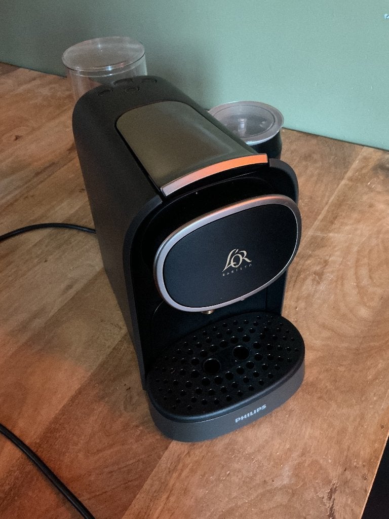 Koffiezetapparaat, Ophalen, Gebruikt, Koffiemachine, Koffiepads en cups