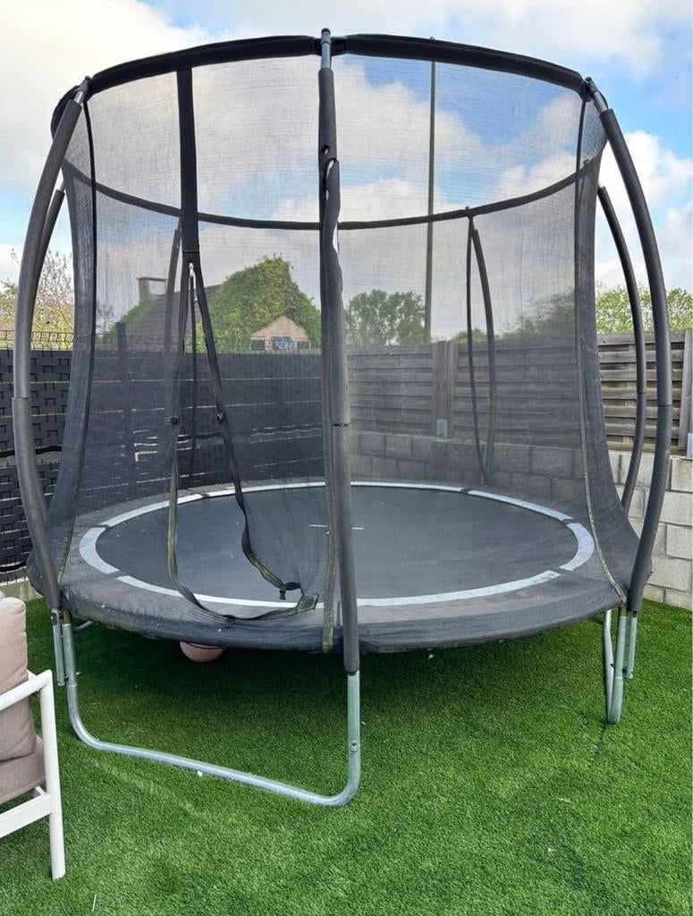 Trampoline, Ophalen, Zo goed als nieuw