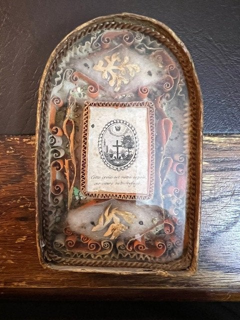 Reliquaire français (carton et verre) de la Sainte Croix, Collections, Enlèvement