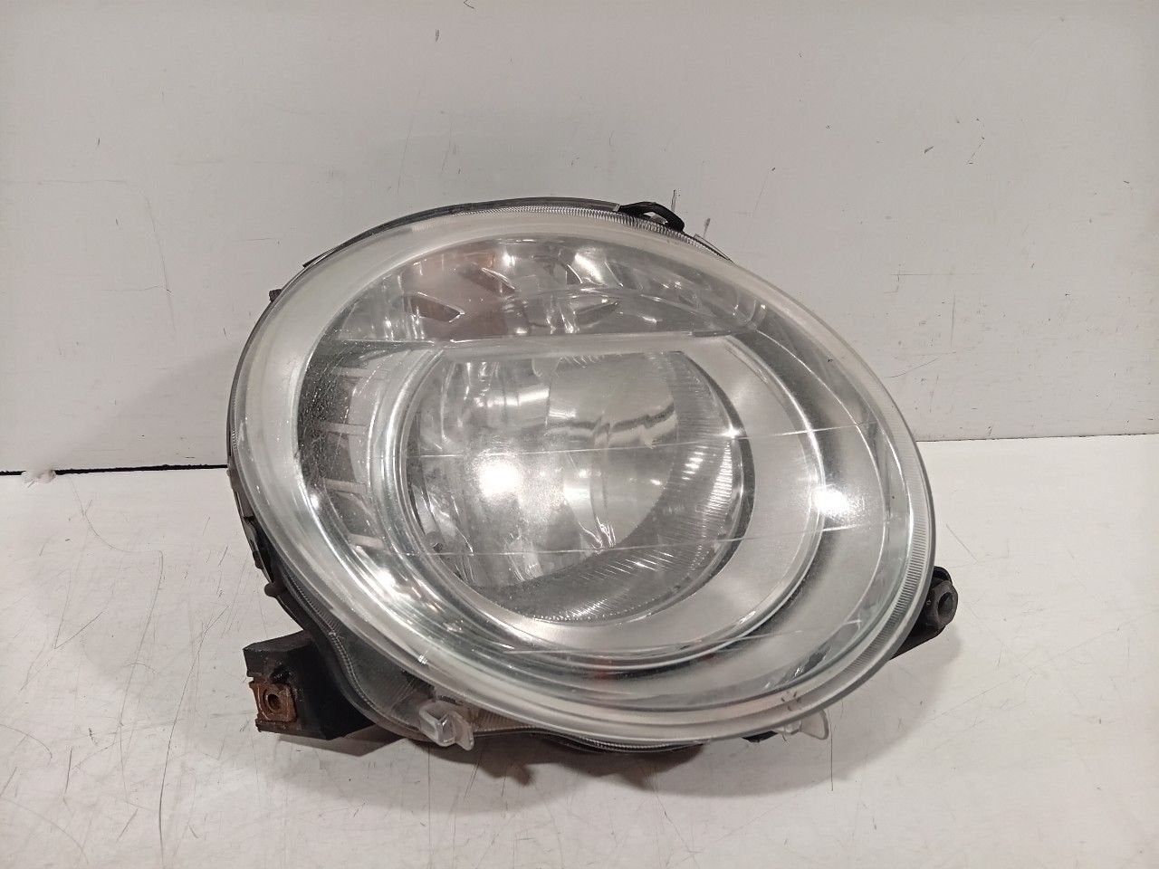 Koplamp rechts Fiat 500, Van der Ven Autorecycling B.V., Gebruikt, Ettenseweg 76, 4706 PB Roosendaal, The Netherlands, Herkomst onderdeel bekend