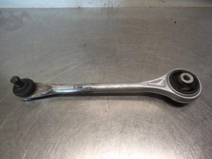 Bras de suspension avant gauche d'un Audi A8 (A8 94-), -, 3 mois de garantie, Audi, Utilisé
