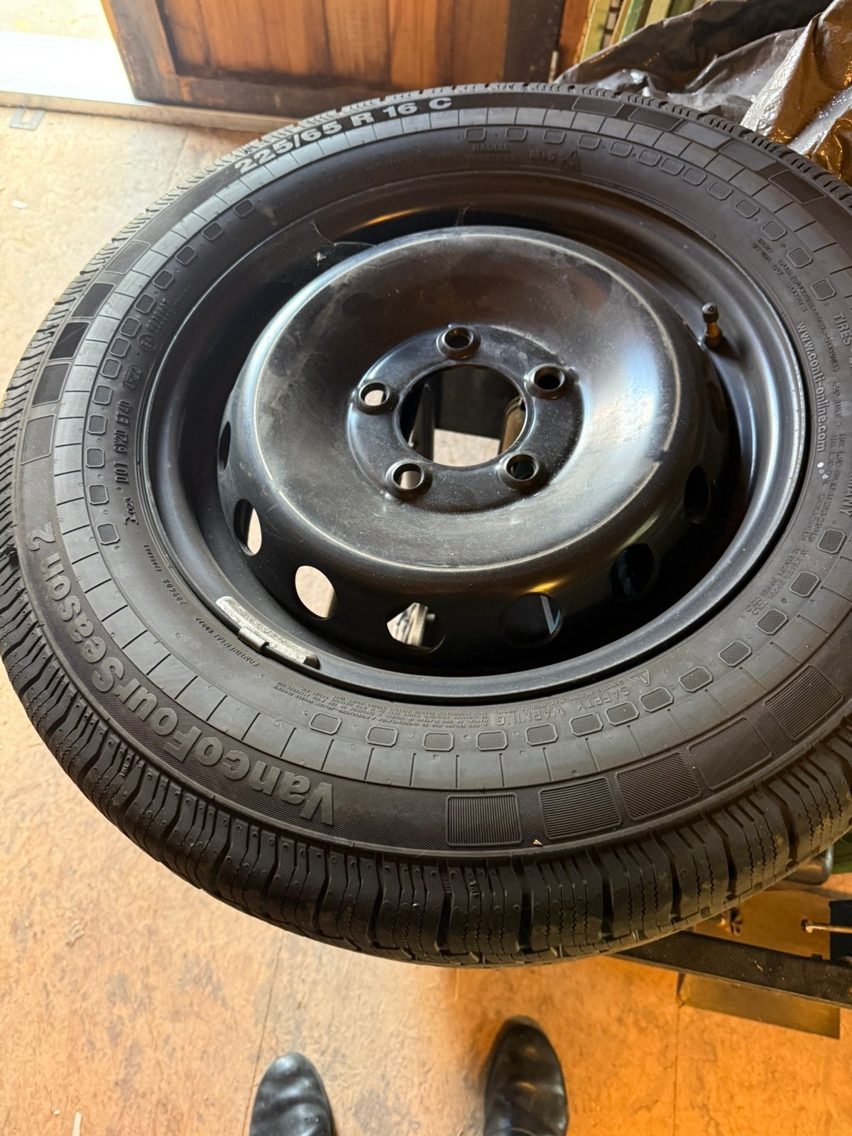 Nieuwe four saesons banden renault master 225/65/16c, Ophalen, Bestelwagen, 16 inch, Banden en Velgen