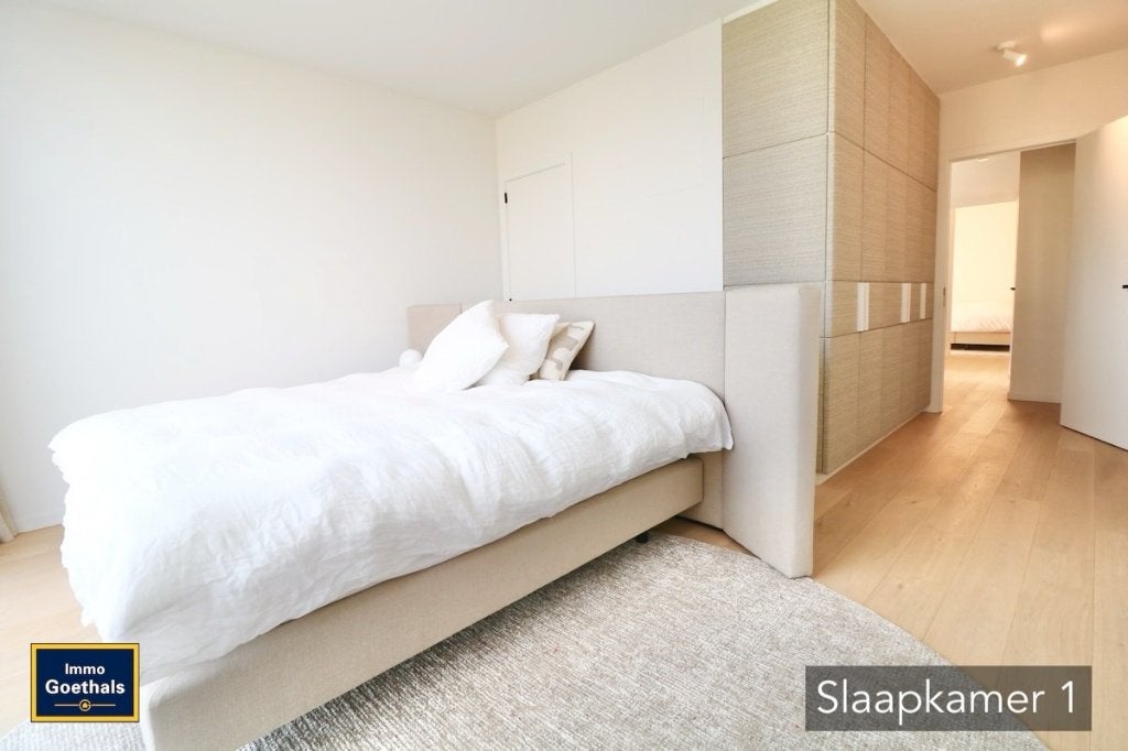 Luxueus designbed Altex 200 x 200 cm, Ophalen, Tweepersoons, Zo goed als nieuw, Overige maten