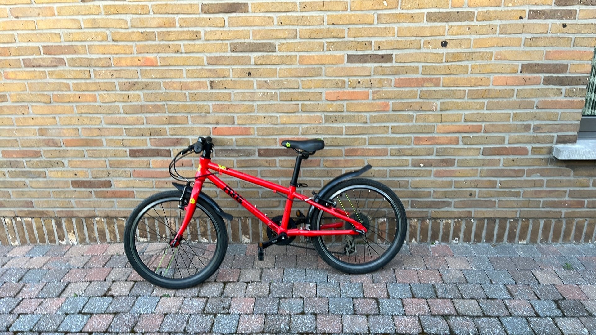 Frog Bikes kinderfiets - 20 inch, Fietsen en Brommers, Ophalen, Gebruikt, Velgrem, 16 tot 20 inch