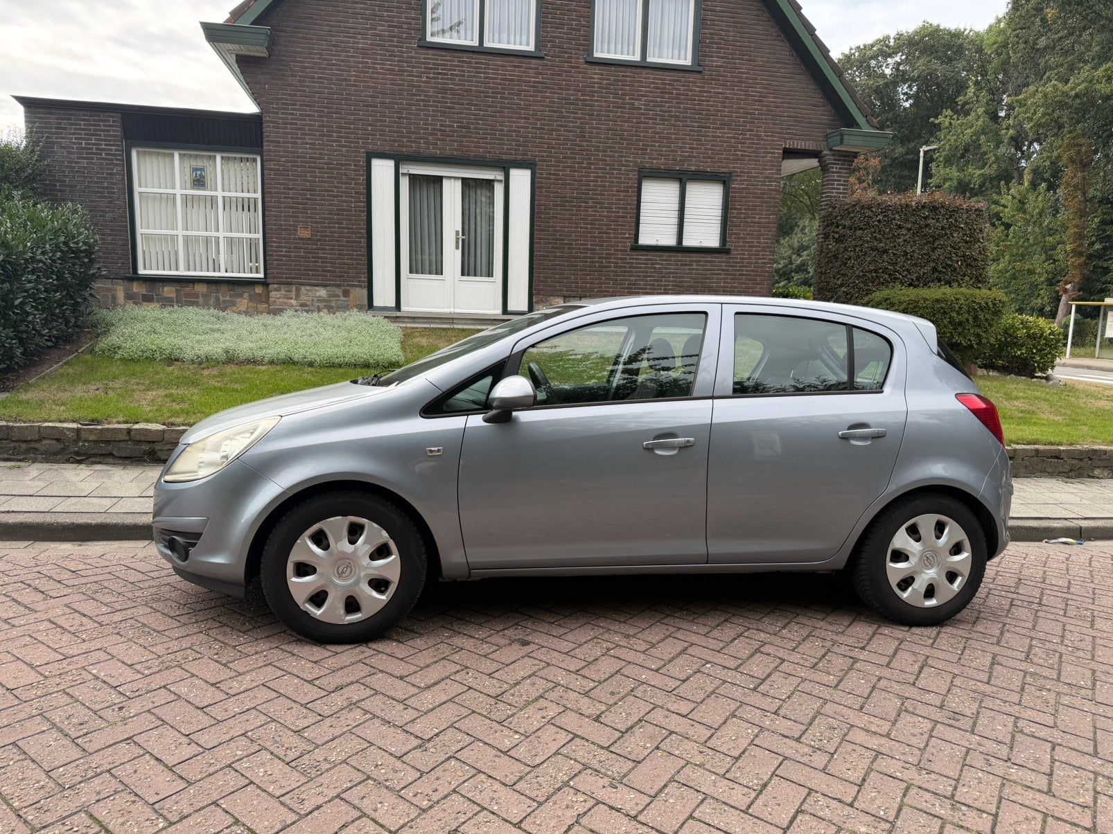 Opel Corsa 1.2i essence 5 portes Climatisée Carpass, Autos, Achat, Entreprise, Boîte manuelle, Entretenue par le concessionnaire