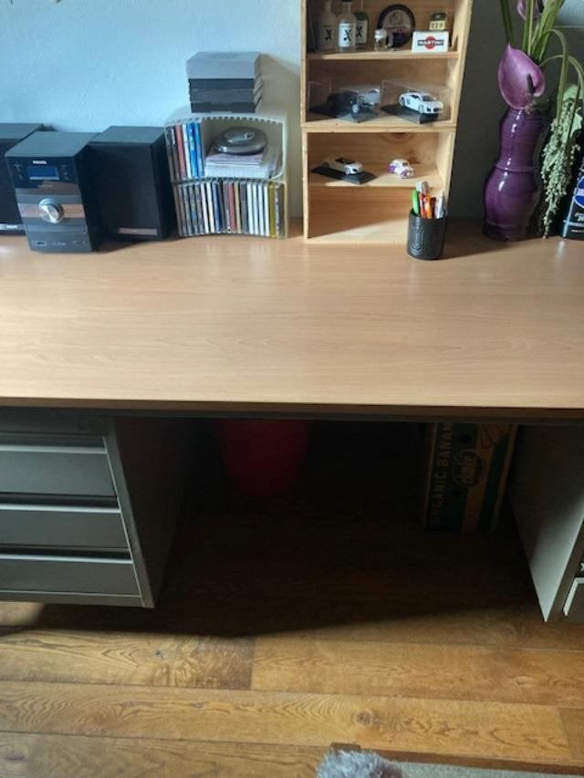 Houten bureau met ijzeren schuiven L 1.80  - D80  - h 74 cm, Huis en Inrichting, Ophalen, Zo goed als nieuw