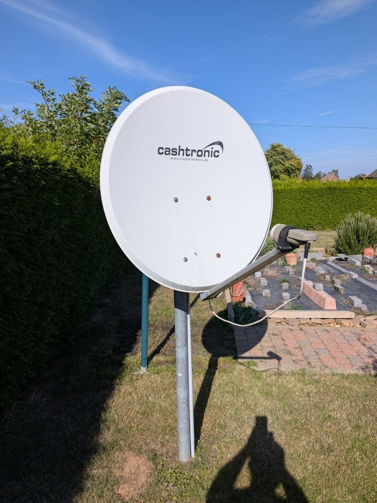 Antenne parabolique Cashtronic avec piquet, Enlèvement, Utilisé, Antenne (parabolique), Autres marques