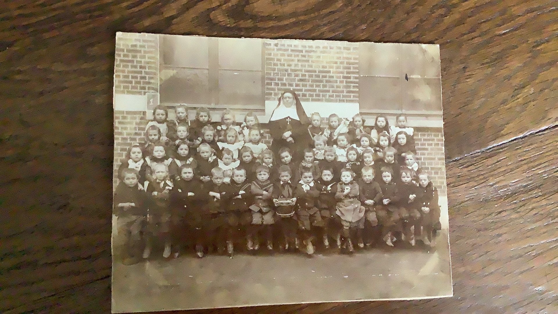 Oude schoolfoto gent jaartal?, Verzamelen, Ophalen of Verzenden, Zo goed als nieuw