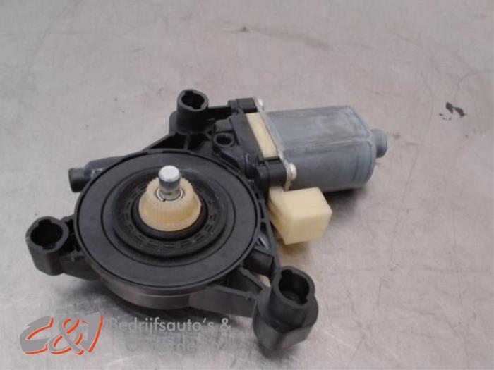 Moteur de vitre portière d'un Volkswagen Crafter, Volkswagen, -, 3 mois de garantie, Utilisé