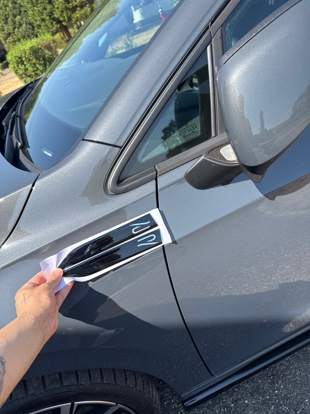 R-Line / R zij-emblemen hoogglans zwart (nieuw in verpakking, Auto's, Volkswagen, Particulier, Golf, Zwart, Ophalen