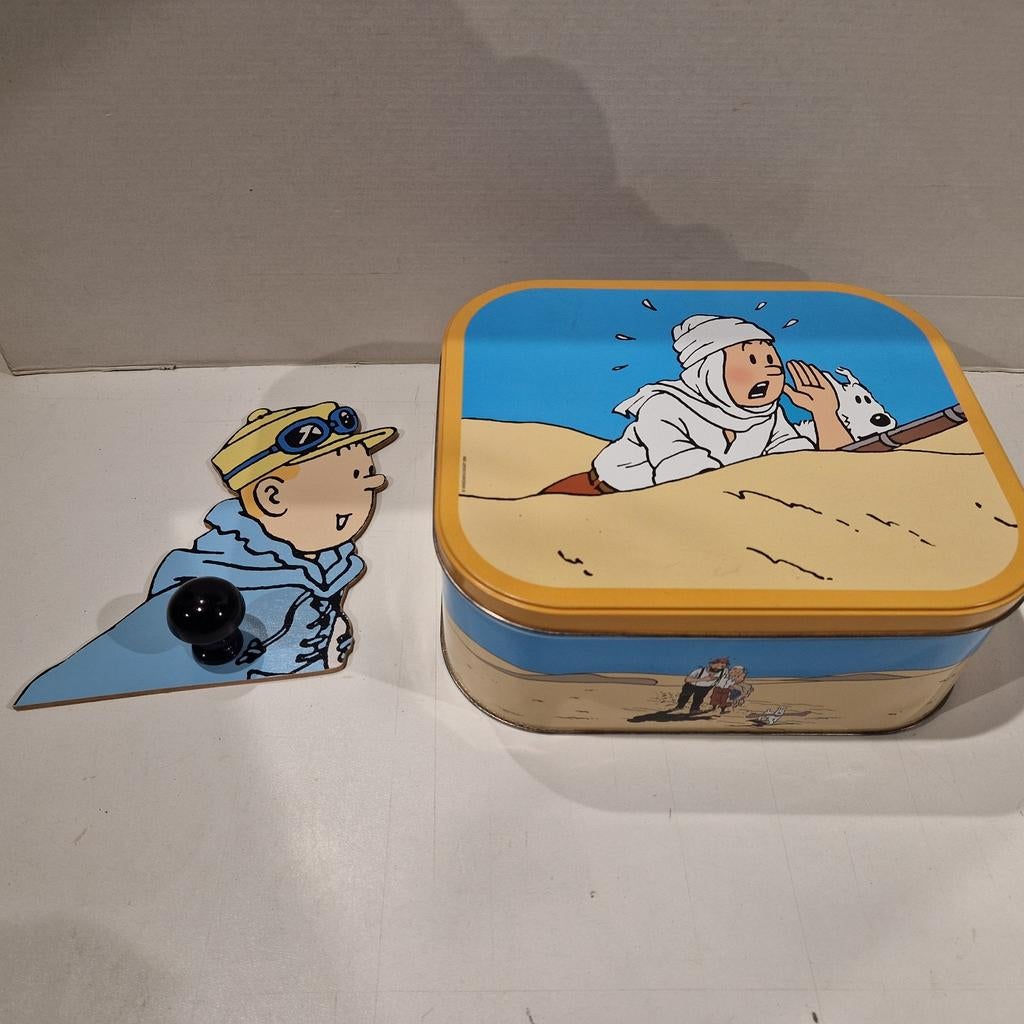 Kuifje tin tin set , blikken doos en kapstok, Ophalen of Verzenden, Kuifje, Zo goed als nieuw, Gebruiksvoorwerp