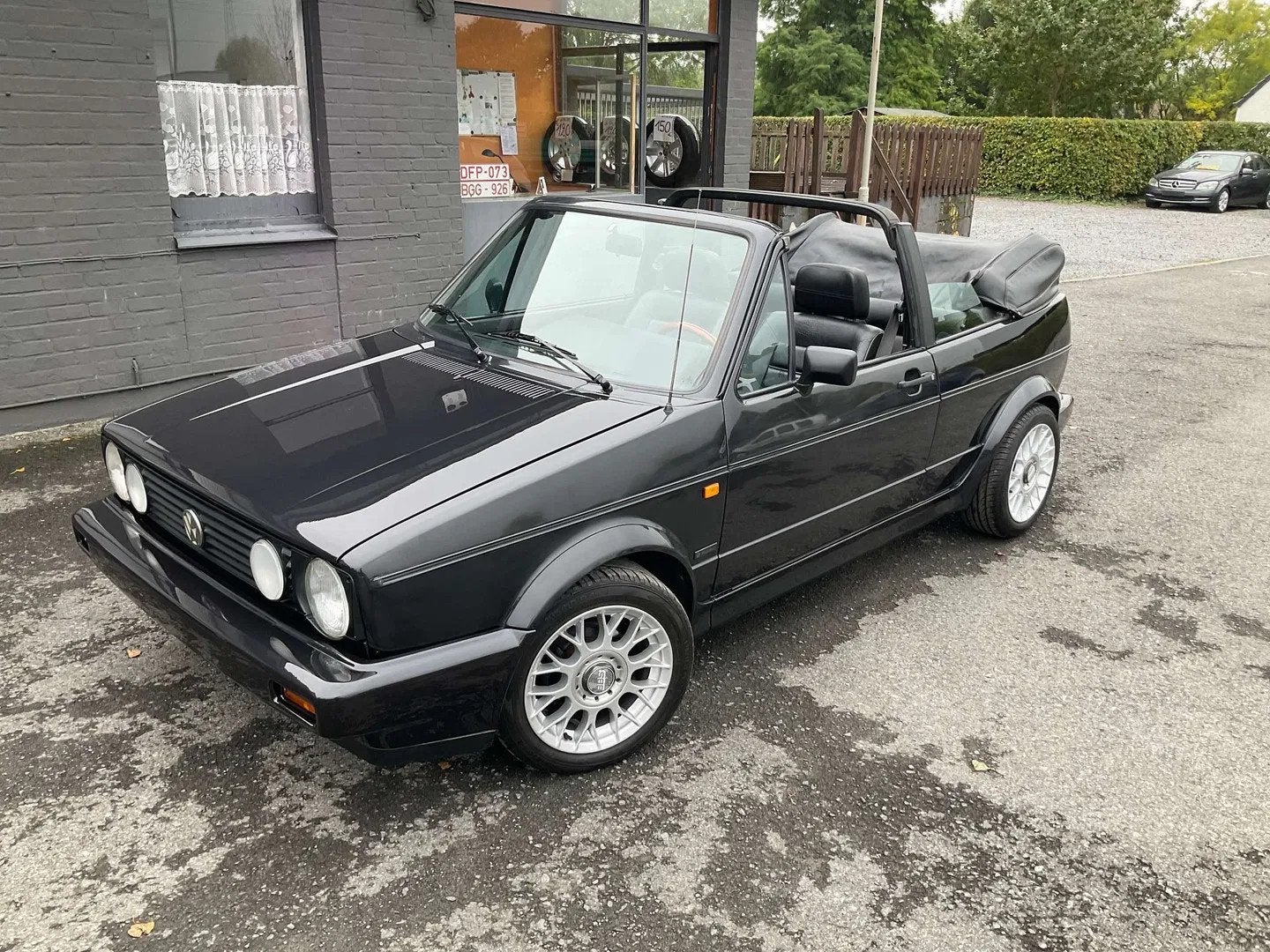 Volkswagen Golf Cabriolet VERKOCHT-VENDU-SOLD! (bj 1991), Auto's, Oldtimers, Bedrijf, Te koop, Lederen bekleding, Metaalkleur