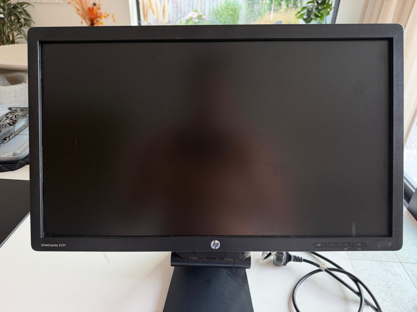 HP EliteDisplay E231 – 23” Full HD Monitor, Computers en Software, Monitoren, Zo goed als nieuw, DisplayPort, LED, HD, Ophalen