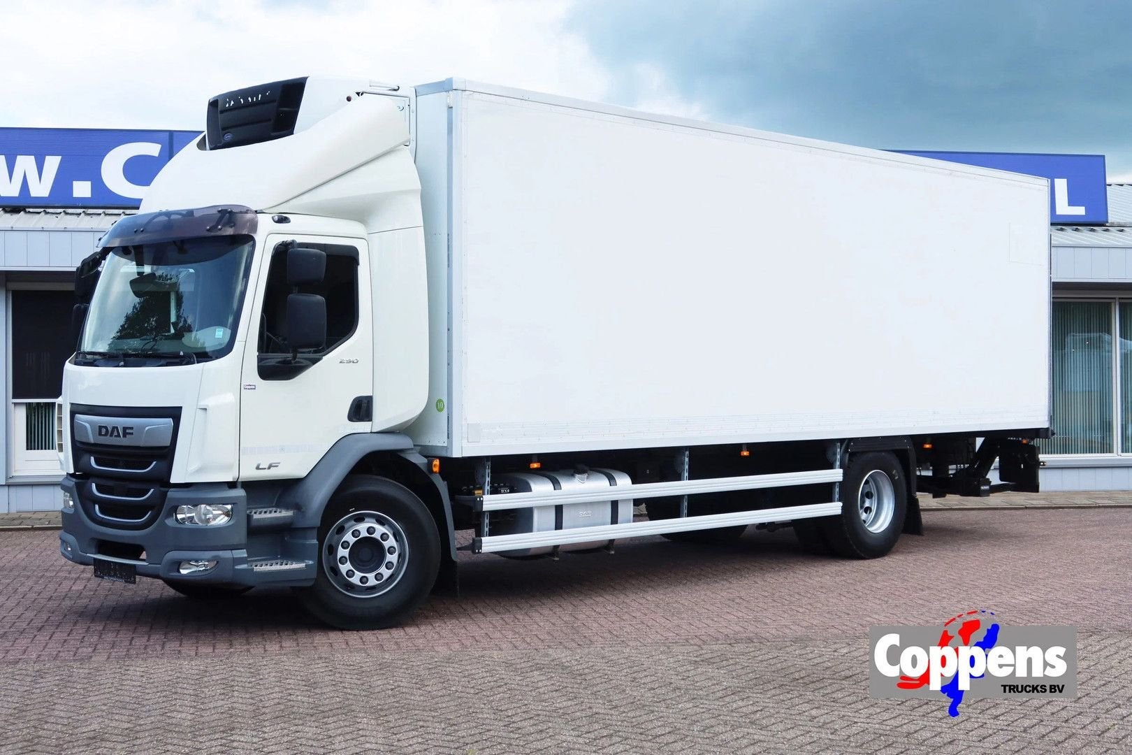 DAF LF 290 Koel/Vries Carrier + B.A.R. 2.000 kg Klep, Auto's, Automaat, Wit, Bedrijf, Diesel