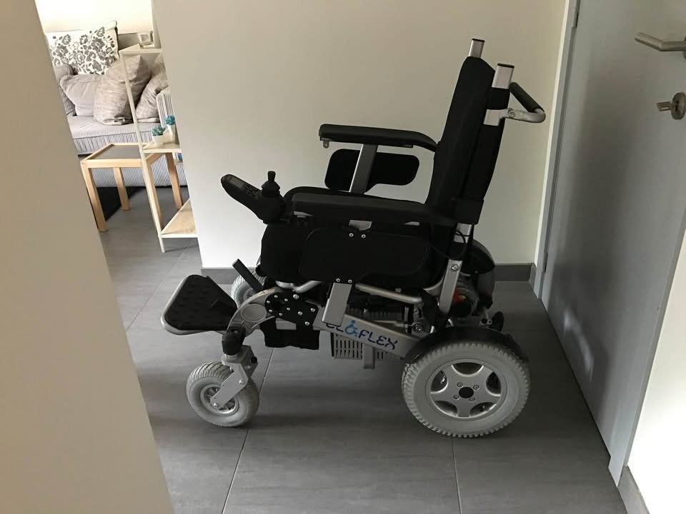 Elektrische rolstoel merk: ELOFLEX model H, Diversen, Ophalen, Zo goed als nieuw, Elektrische rolstoel