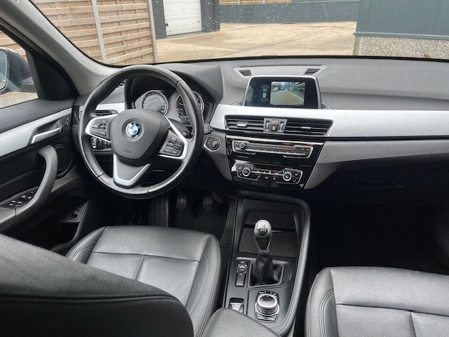 BMW X1 Benzine - Facelift model, Auto's, Gebruikt, Leder, Bedrijf, 3 cilinders
