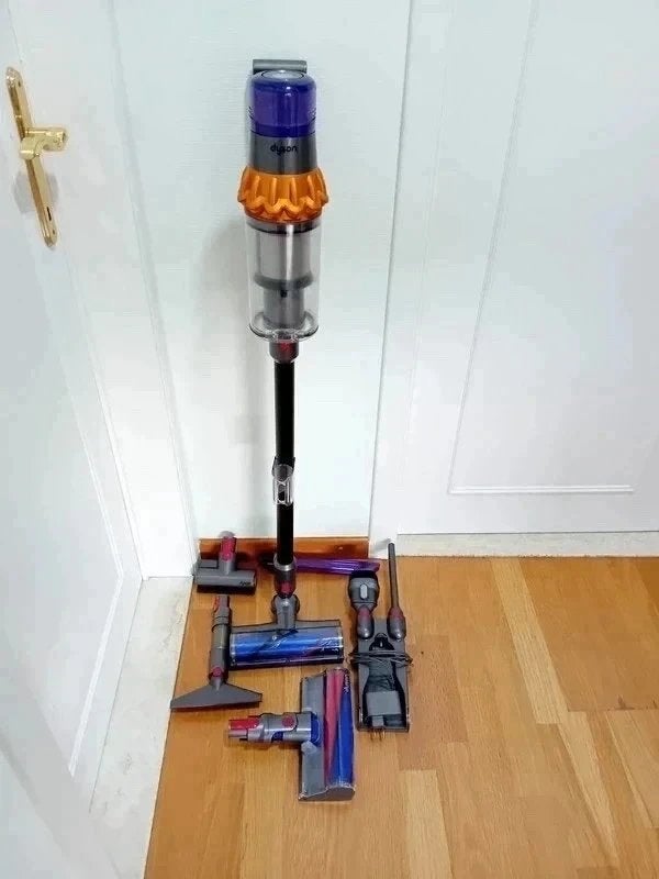 Détecteur Dyson V15 complet avec accessoires, Enlèvement ou Envoi, Réservoir, Aspirateur balai, Comme neuf