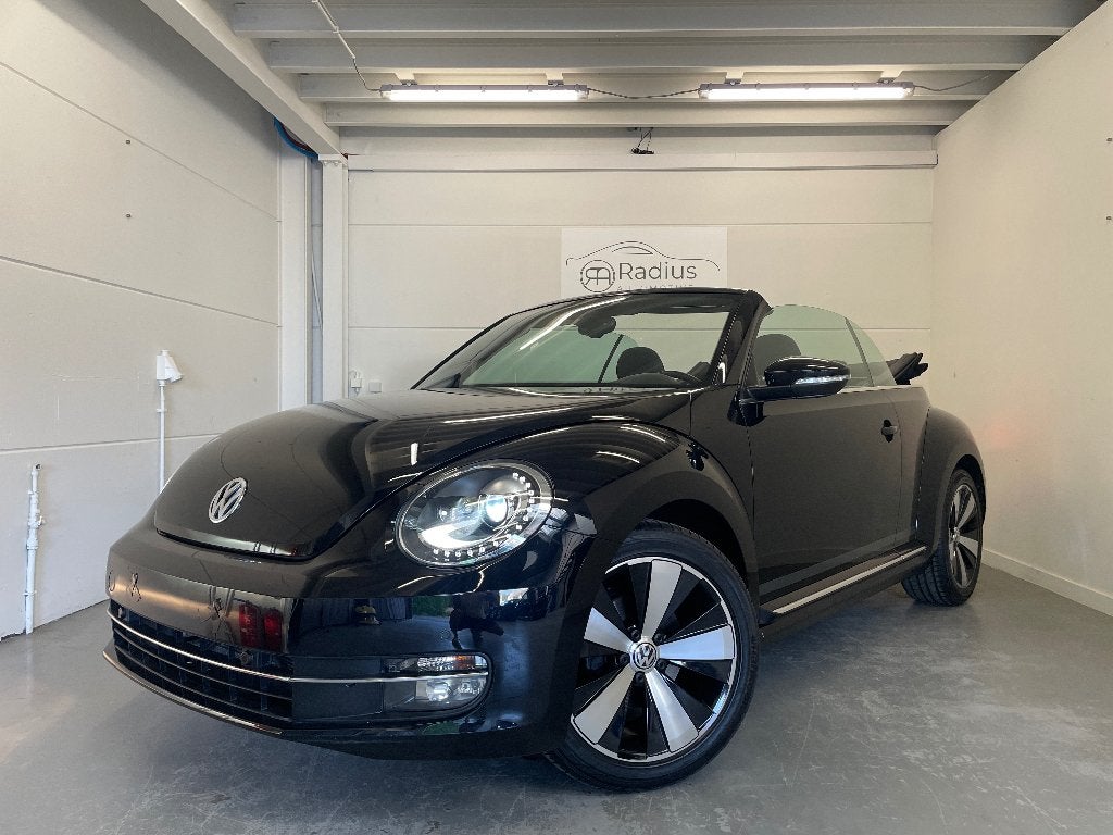 VW - Beetle Cabrio - Benzine - Automaat, Auto's, Volkswagen, Stof, Cabriolet, Zwart, https://public.car-pass.be/vhr/413930fd-3825-4542-9d02-1ee47f8f2519
