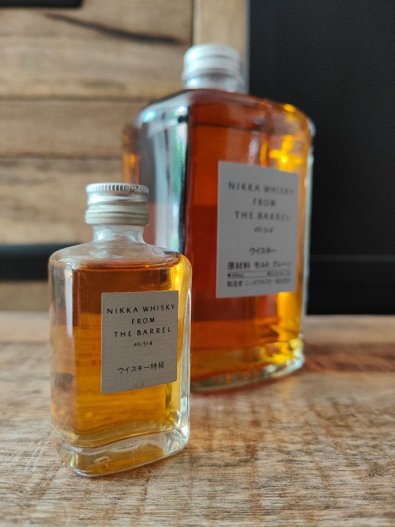 Mini-bouteille Nikka From The Barrel 50 ml 51,4 %, Collections, Vins, Neuf, Autres types, Autres régions, Pleine, Enlèvement ou Envoi