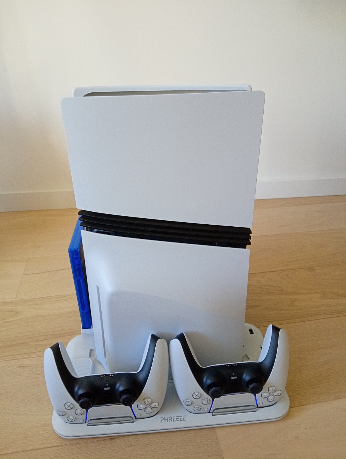 Ps5 pro 2gb digital edition + 2 consoles + docking station +, Enlèvement ou Envoi