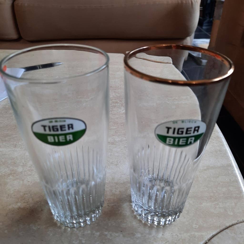 De Blieck glazen . Met en zonder gouden rand ., Ophalen of Verzenden