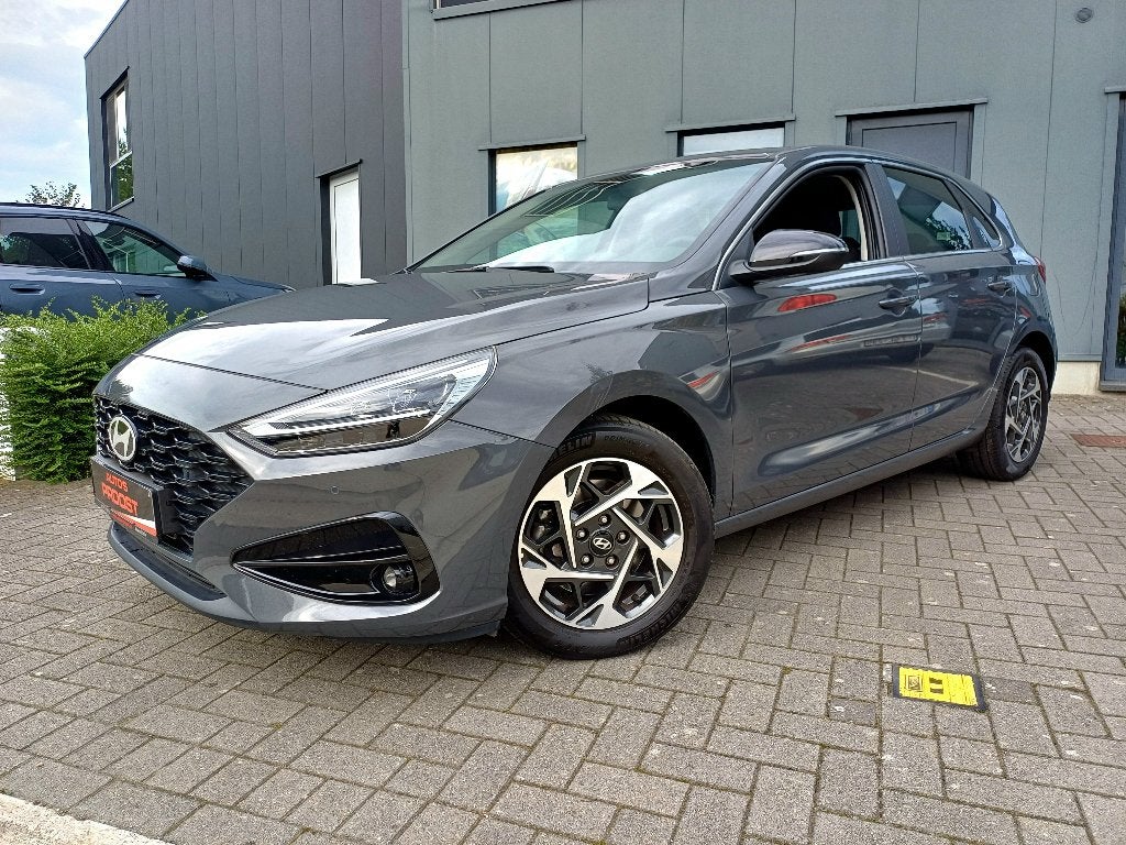 Hyundai i30**1,5T-GDI**Mild-hybride**07/2025**automaat!!!, Stof, 4 cilinders, 127 g/km, Bedrijf