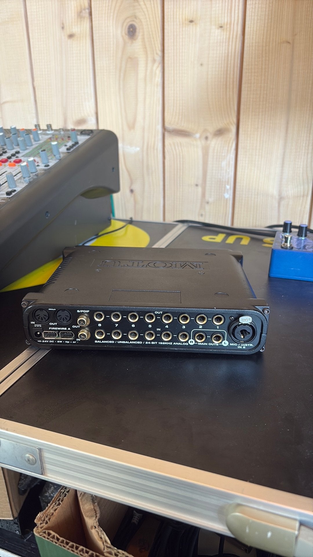 Motu UltraLite mk3 interface