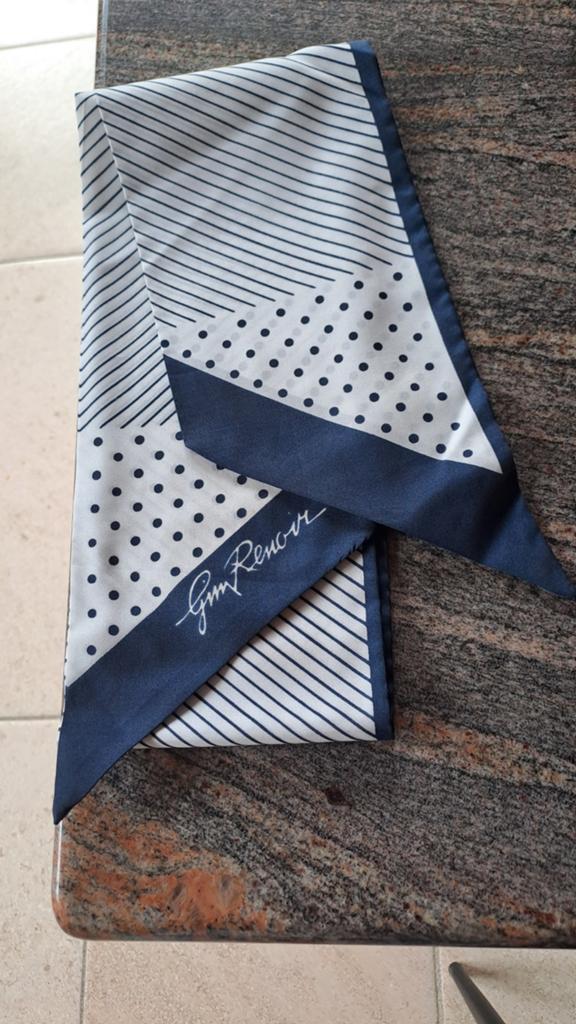 Verschillende foulards, Kleding | Dames, Mutsen, Sjaals en Handschoenen, Ophalen