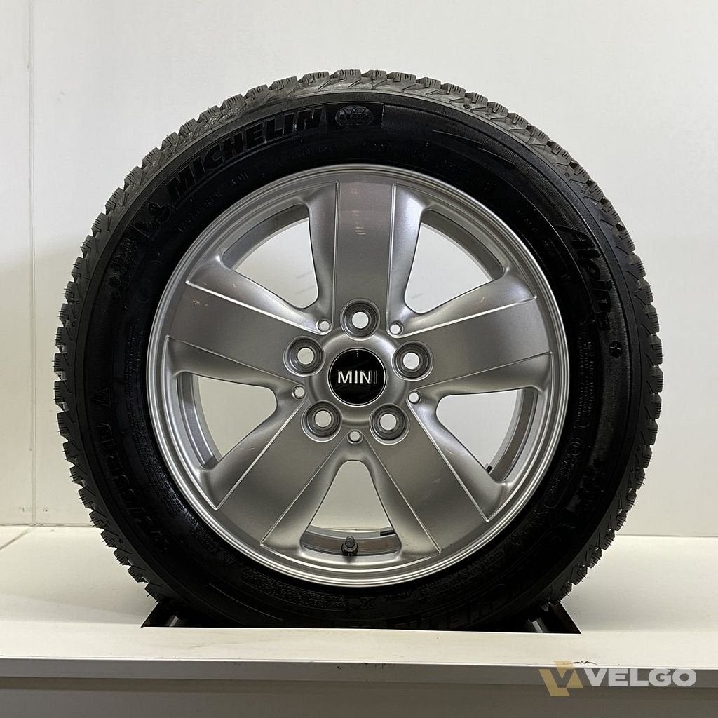 MINI COOPER STYLING 517 SET VELGEN + WINTER BANDEN 15 INCH, Auto-onderdelen, 15 inch, -, 175 mm, -
