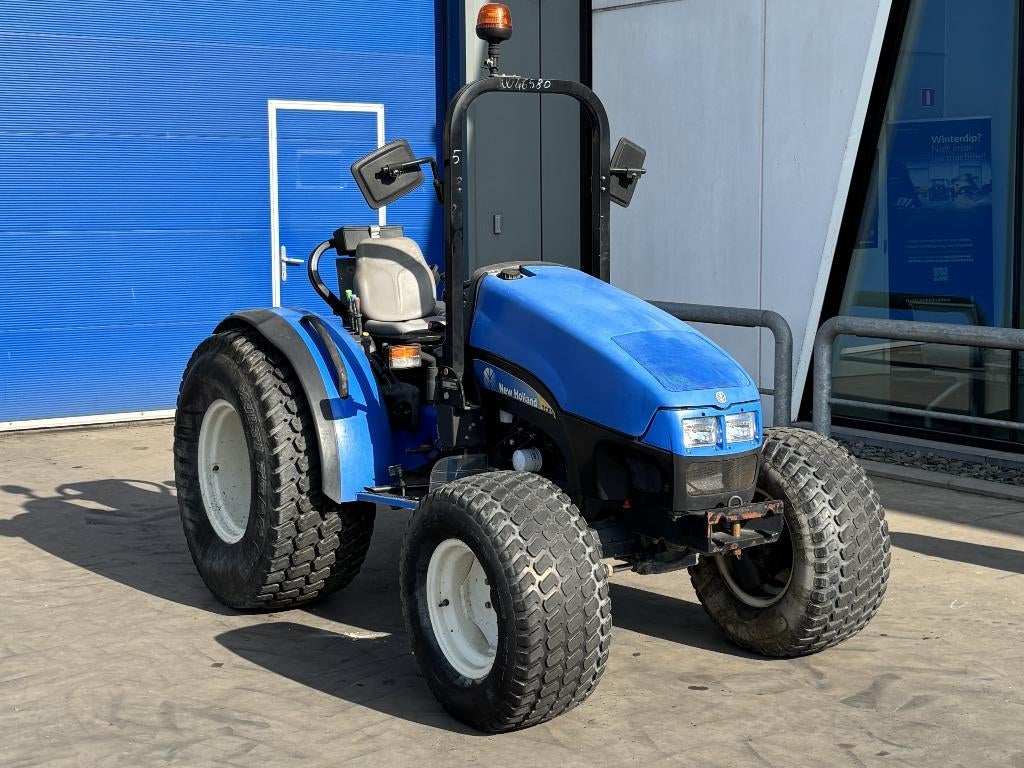 New Holland TCE50 van 2015 met 2187 uren, Ophalen, Gebruikt, Versnellingen, 120 cm of meer