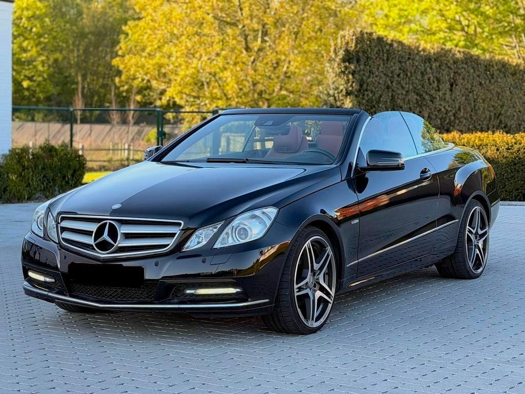 Mercedes E200CGI Cabriolet AMG Pack  Full options Gekuurd VV, Auto's, Euro 5, Cabriolet, Zwart, Leder