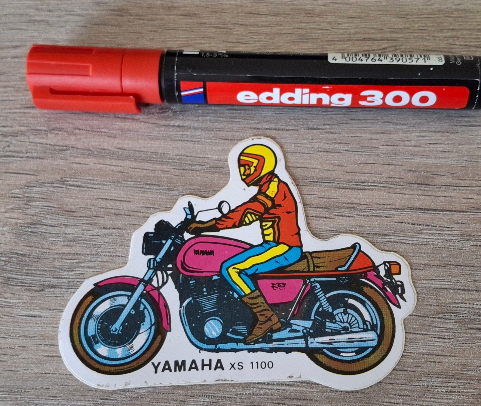 Vintage mini fun sticker moto merk Yamaha XS 1100, Ophalen of Verzenden, Zo goed als nieuw, Auto of Motor