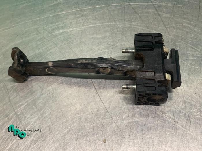 Butée 4portes avant droite d'un Opel Astra (Astra H 04-), -, Opel, 3 mois de garantie, Utilisé