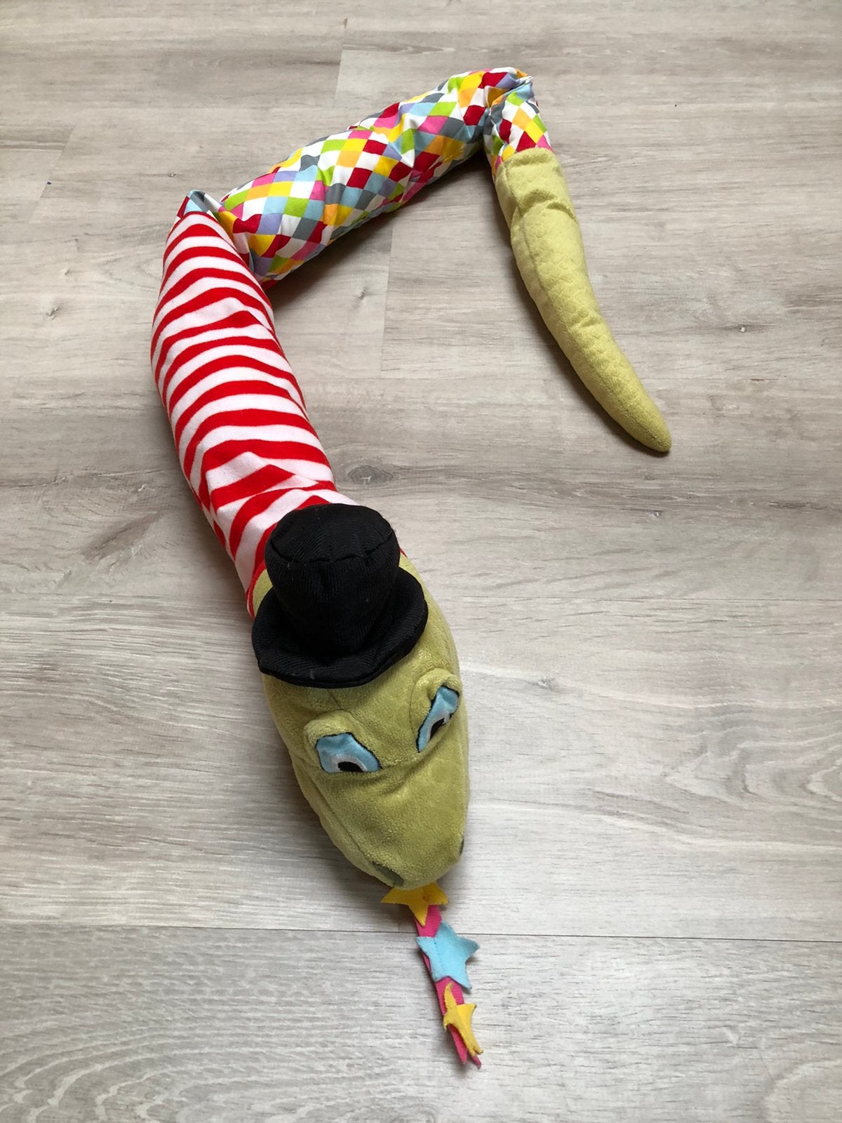 Handpop, hand zit in hoofd om zo te bewegen, Ophalen, Zo goed als nieuw