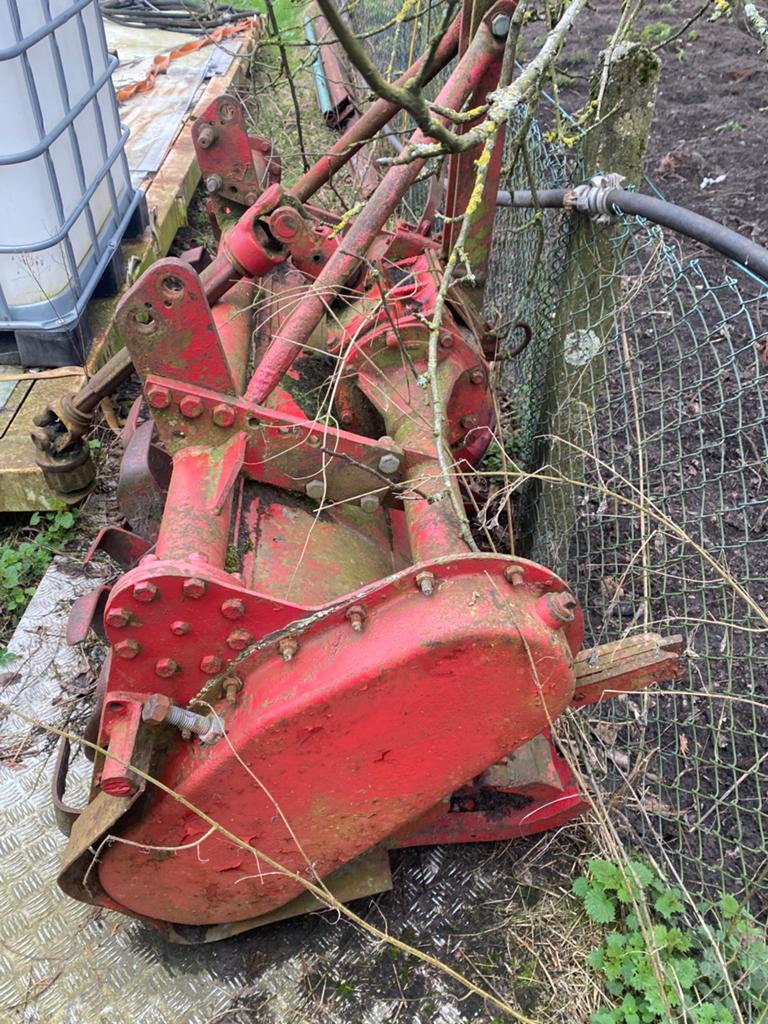 Zware frees landbouw hobby, Zakelijke goederen, Landbouw | Werktuigen, Ophalen