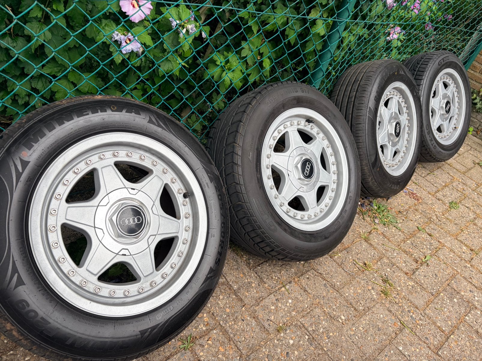Jantes Audi Speedline, Enlèvement, Pneu(s)