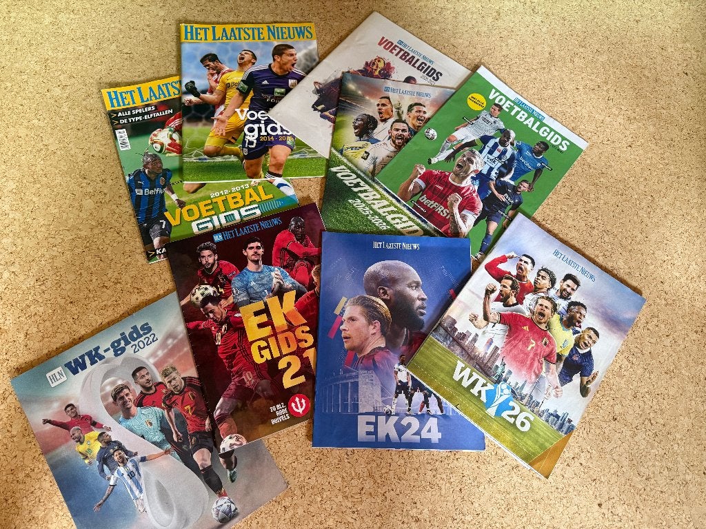 krant : 9 voetbalmagazines, Ophalen of Verzenden, Nieuw, Krant