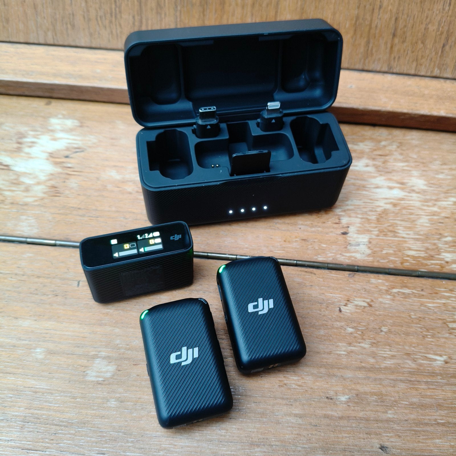 DJI MIC 1 (2 micros + 1 récepteur), Musique & Instruments, Microphones, Enlèvement ou Envoi, Comme neuf, Autres types, Sans fil
