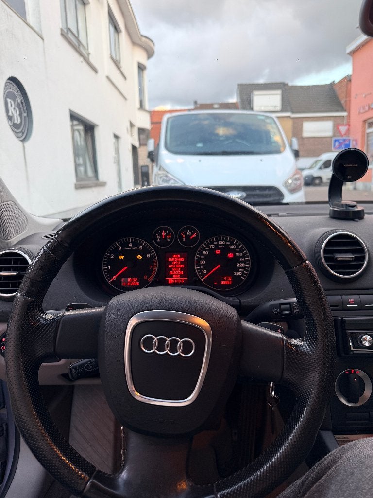Audi A3 1.8 TFSI Automaat – Leder – CarPlay – 66.900 km, Autos, Cuir, Argent ou Gris, Achat, Beige